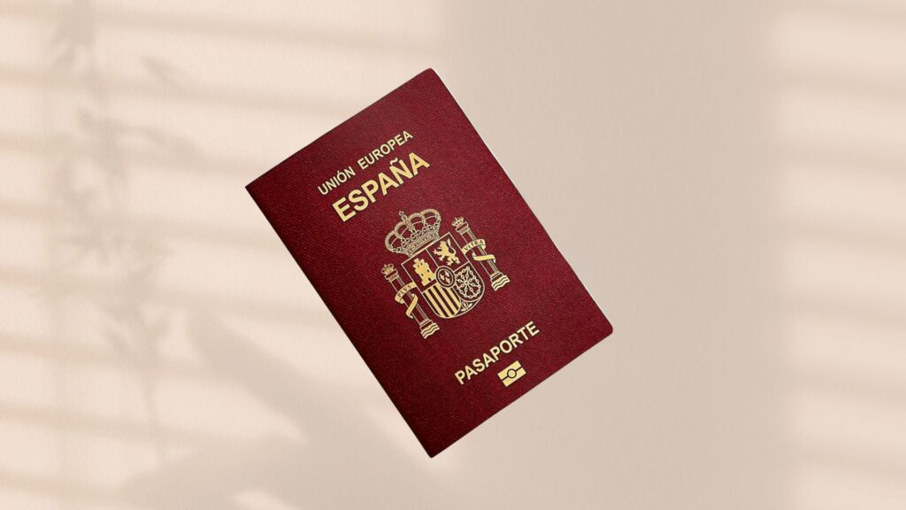 Requisitos y pasos para obtener la nacionalidad española por residencia en 2025